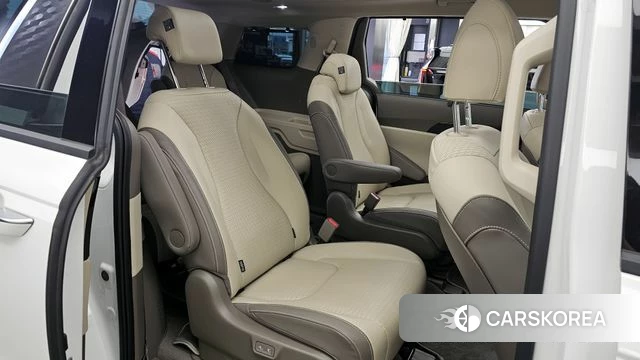 Kia The New Carnival 4th Generation 2023 Белый из Кореи, фото 2