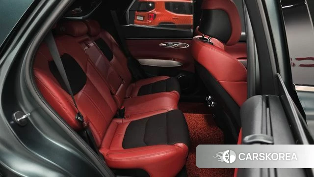 Genesis GV70 2021 Зеленый из Кореи, фото 2