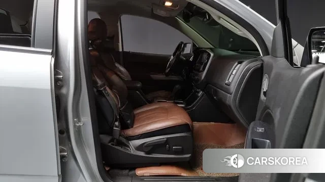 Chevrolet (GM Daewoo) Colorado 2020 Серебряный из Кореи, фото 2