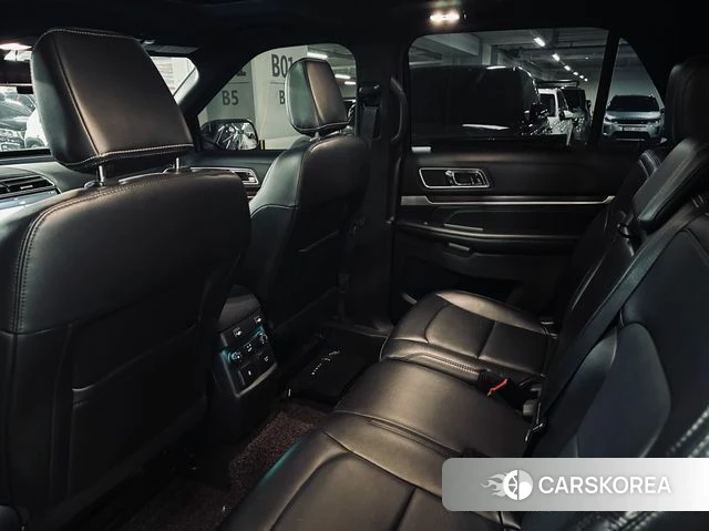 Ford Explorer 2018 Черный из Кореи, фото 2