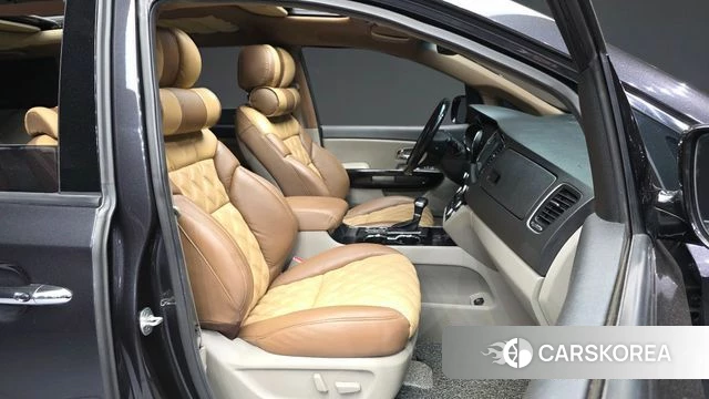 Kia The New Carnival 2018 Серый из Кореи, фото 2