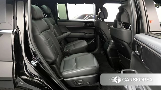 Hyundai Santa Fe (MX5) 2024 Черный из Кореи, фото 2