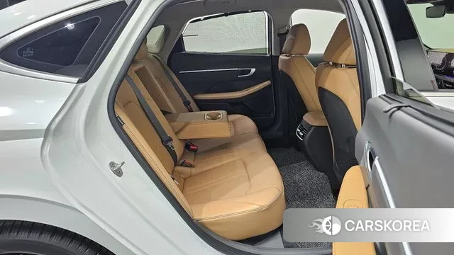 Hyundai Sonata D Edge (DN8) 2024 Белый из Кореи, фото 2