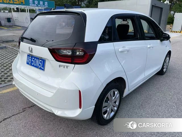 Honda Fit 2022 Белый из Китая, фото 2