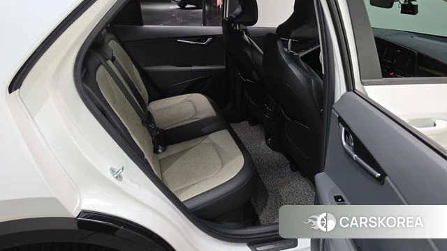 Kia Di Ol Nu Niro 2022 Белый из Кореи, фото 2