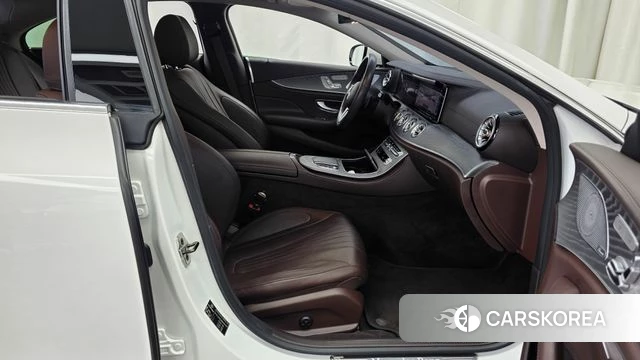Mercedes-Benz CLS-Class C257 2021 Белый из Кореи, фото 2