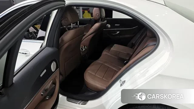 Mercedes-Benz E-Class W213 2020 Белый из Кореи, фото 2