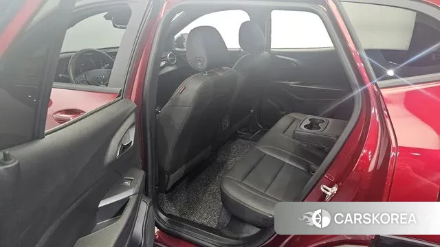 Chevrolet (GM Daewoo) Trax Crossover 2023 Красный из Кореи, фото 2