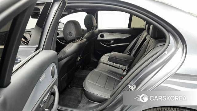 Mercedes-Benz E-Class W213 2019 Серый из Кореи, фото 2