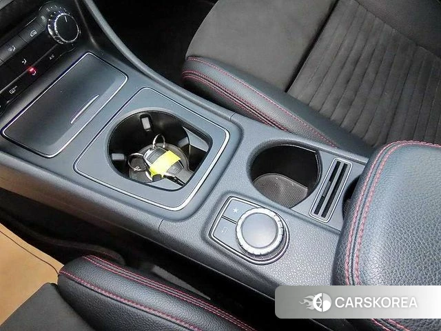 Mercedes-Benz A-Class W176 2018 Серебристо-серый из Кореи, фото 2