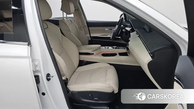 Genesis GV70 2023 Белый из Кореи, фото 2