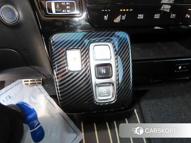 Hyundai Staria 2024 Белый из Кореи, фото 2