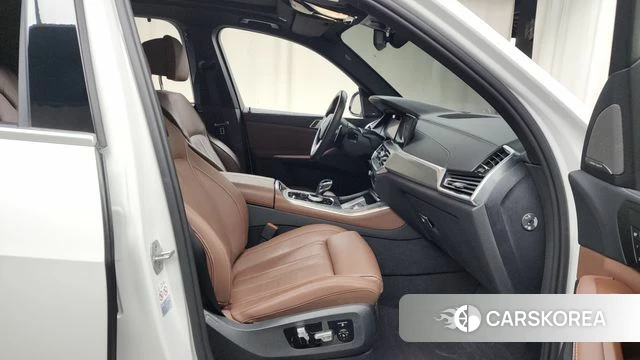 BMW X5 (G05) 2021 Белый из Кореи, фото 2