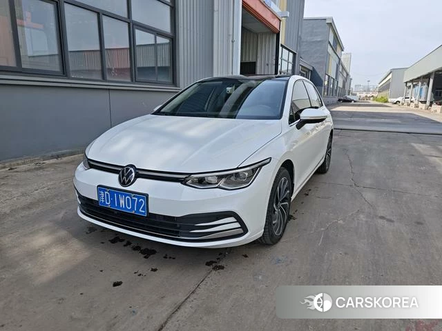 Volkswagen Golf 2024 Белый из Китая, фото 2
