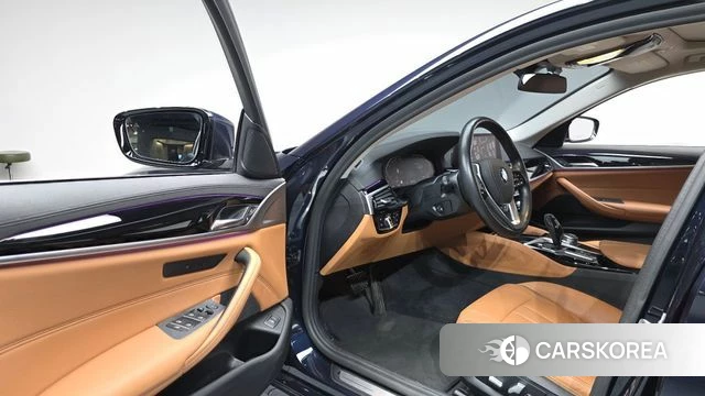 BMW 5 Series (G30) 2020 Синий из Кореи, фото 2