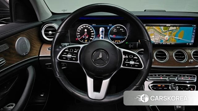 Mercedes-Benz E-Class W213 2020 Серый из Кореи, фото 2