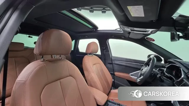 Audi Q3 (F3) 2022 Черный из Кореи, фото 2