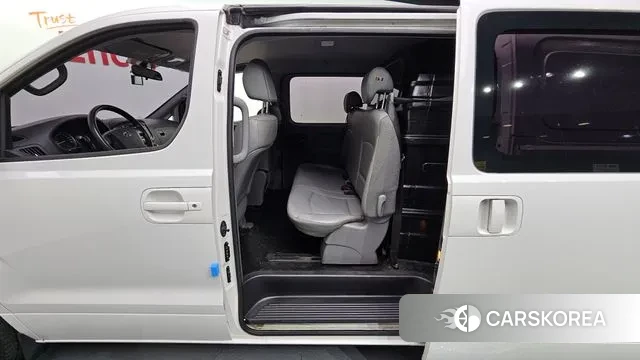 Hyundai The New Grand Starex 2019 Белый из Кореи, фото 2