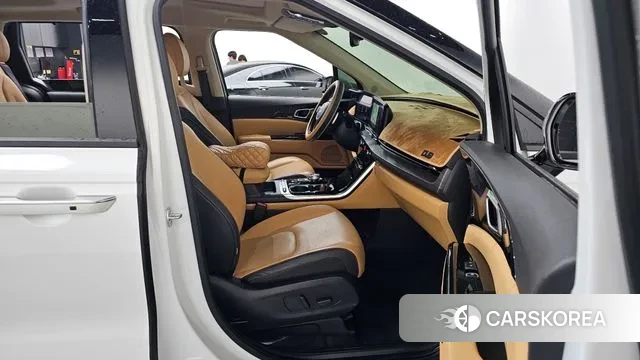 Kia Carnival 4th generation 2023 Белый из Кореи, фото 2