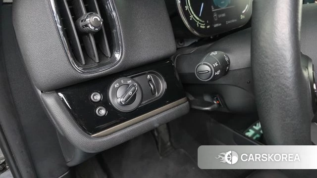 Mini Cooper Countryman 2024 Серебристо-серый из Кореи, фото 2