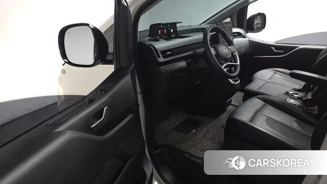 Hyundai Staria 2024 Белый из Кореи, фото 2