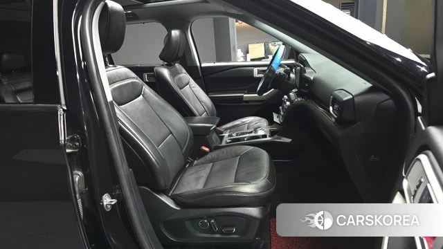 Ford Explorer 6th Generation 2020 Черный из Кореи, фото 2