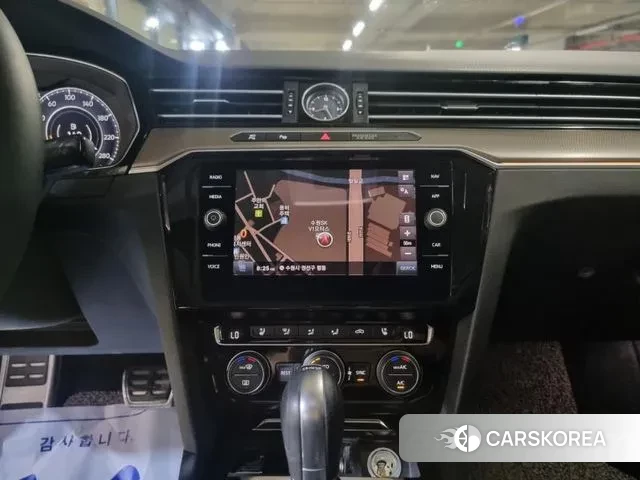 Volkswagen Arteon 2019 Серебристо-серый из Кореи, фото 2