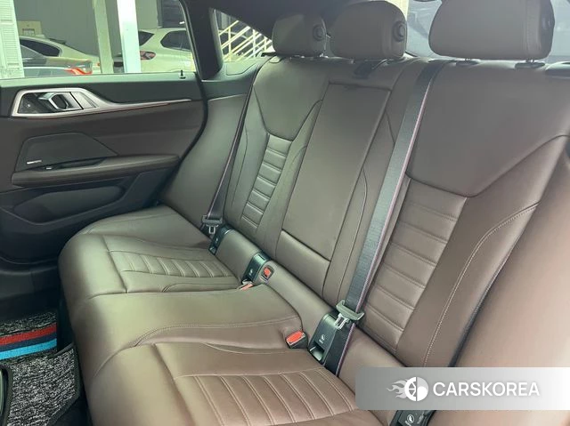 BMW 4 Series (G22) 2021 Небесно-голубой из Кореи, фото 2