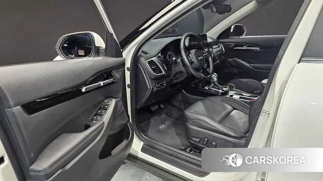 Kia Seltos 2022 Белый из Кореи, фото 2