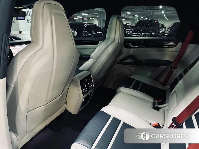 Porsche Cayenne (PO536) 2021 Черный из Кореи, фото 2