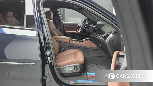 BMW X6 (G06) 2024 Черный из Кореи, фото 2