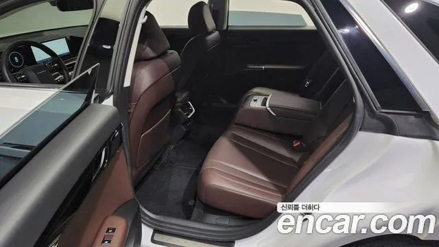 Hyundai Grandeur (GN7) 2023 Белый из Кореи, фото 2