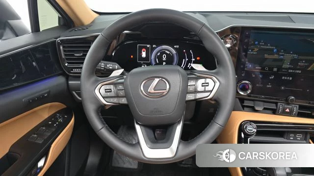 Lexus NX350h Second generation 2025 Белый из Кореи, фото 2