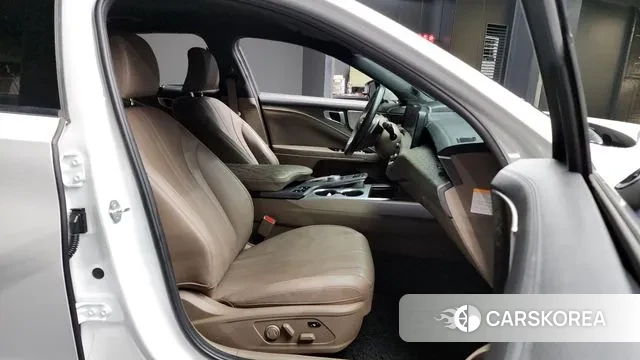 Kia K8 Hybrid 2023 Белый из Кореи, фото 2