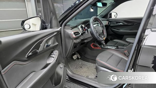 Chevrolet (GM Daewoo) Trailblazer 2022 Черный из Кореи, фото 2