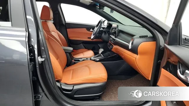 Kia The New K3 2nd generation 2021 Серый из Кореи, фото 2