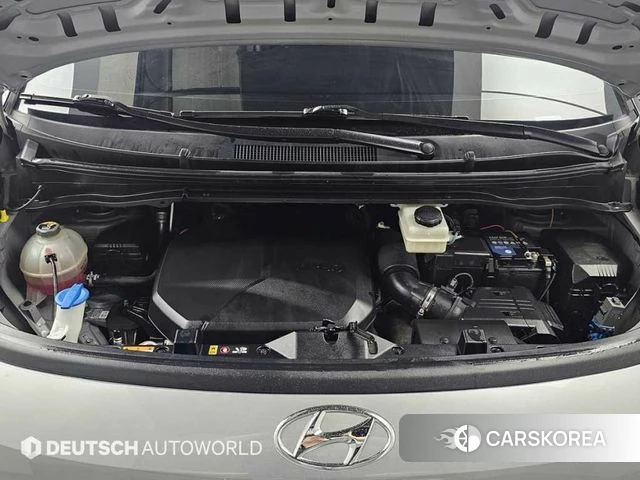 Hyundai Staria 2022 Серебряный из Кореи, фото 2