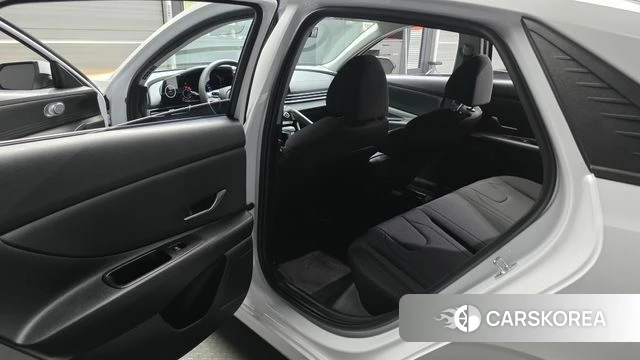 Hyundai Avante (CN7) 2021 Белый из Кореи, фото 2