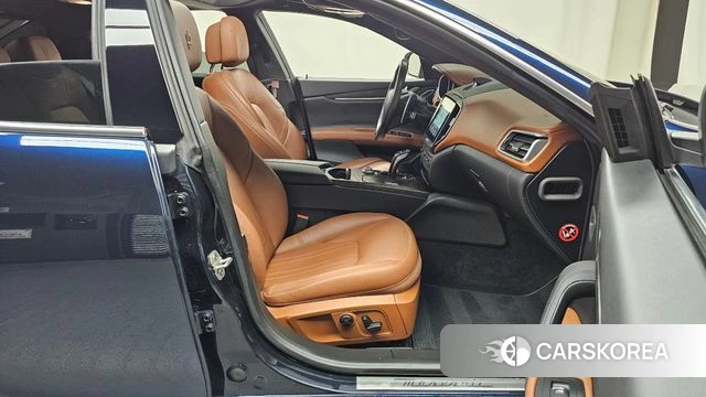 Maserati Ghibli 2019 Синий из Кореи, фото 2