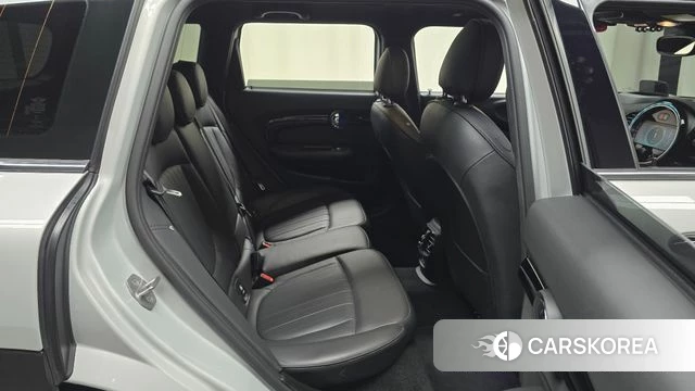 Mini Cooper S Clubman 2022 Серебряный из Кореи, фото 2