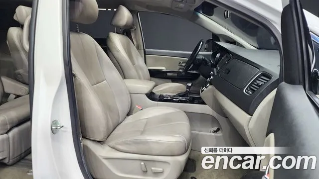 Kia The New Carnival 2018 Белый из Кореи, фото 2