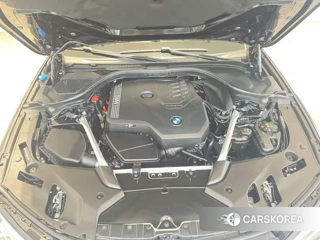 BMW 5 series 2023 Черный из Китая, фото 2