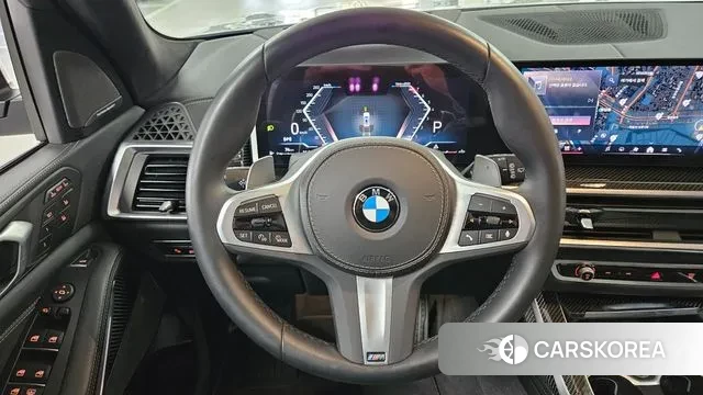 BMW X7 (G07) 2025 Белый из Кореи, фото 2