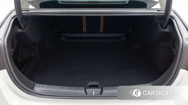 Mercedes-Benz E-Class W214 2026 Белый из Кореи, фото 2