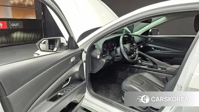 Hyundai The New Avante Hybrid (CN7) 2023 Белый из Кореи, фото 2