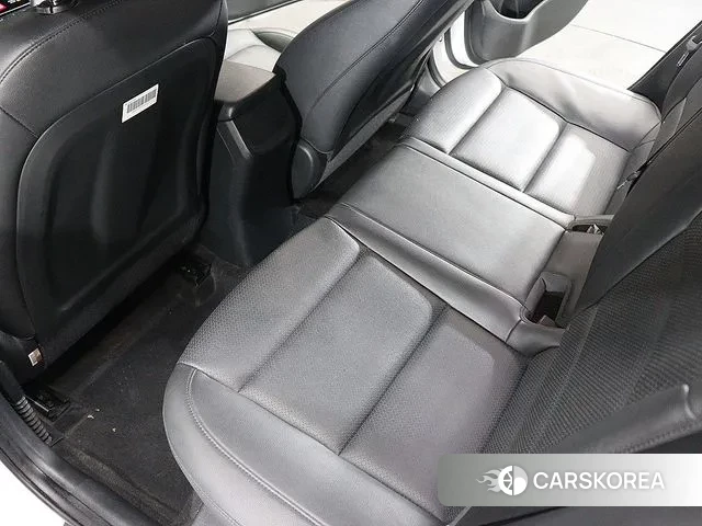 Hyundai Avante AD 2018 Белый из Кореи, фото 2