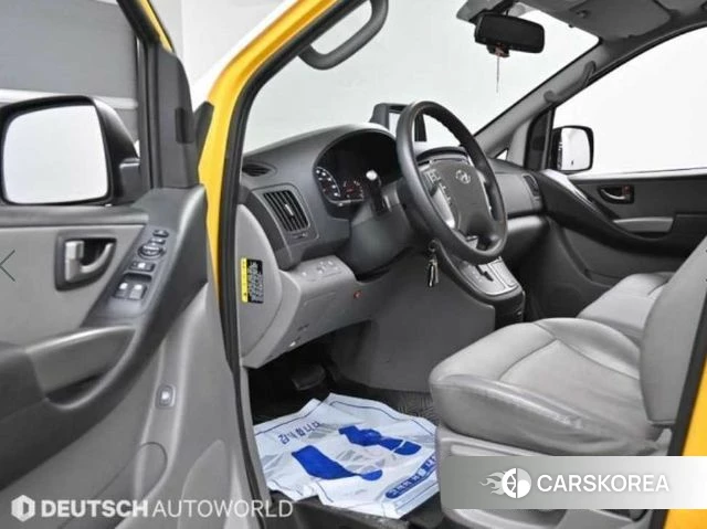 Hyundai The New Grand Starex 2019 Желтый из Кореи, фото 2