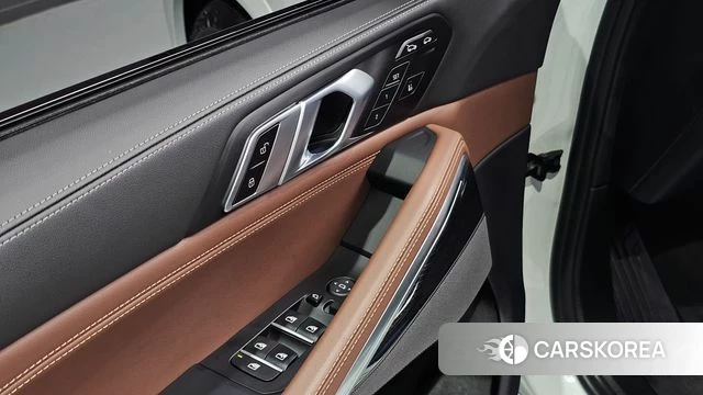 BMW X6 (G06) 2024 Черный из Кореи, фото 2