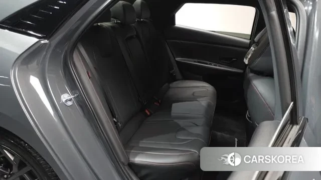 Hyundai The New Avante (CN7) 2024 Серый из Кореи, фото 2