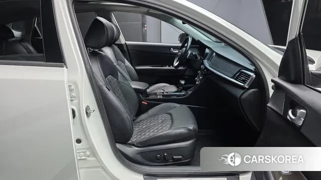 Kia K5 second generation 2018 Белый из Кореи, фото 2